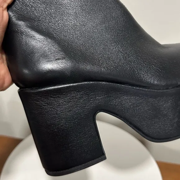 🌹LARROUDE🌹 Miso Platform Boot In Black Stretch Leather Size: 5