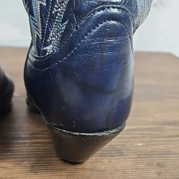 Larry Mahan Vintage Blue Heeled Cowboy Boots - Size 6B