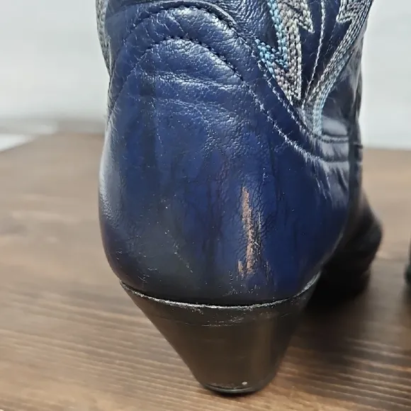 Larry Mahan Vintage Blue Heeled Cowboy Boots - Size 6B