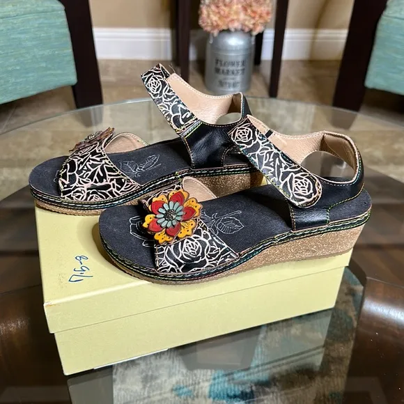 L'artiste By Spring Step Cuteness SandalsWomen's 7.5-8 /38 Black Multicolor
