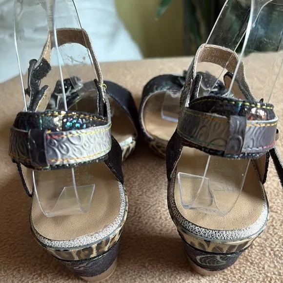 L’Artiste Spring Step Widecat Sandals 8