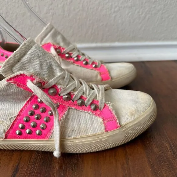 LEATHER CROWN Studlight Low-Top Sneakers White Canvas w Pink Faux Leather