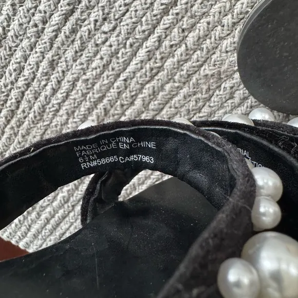 LEITH Black Velvet and Pearl Triple Strap Slide Sandals Size 6.5