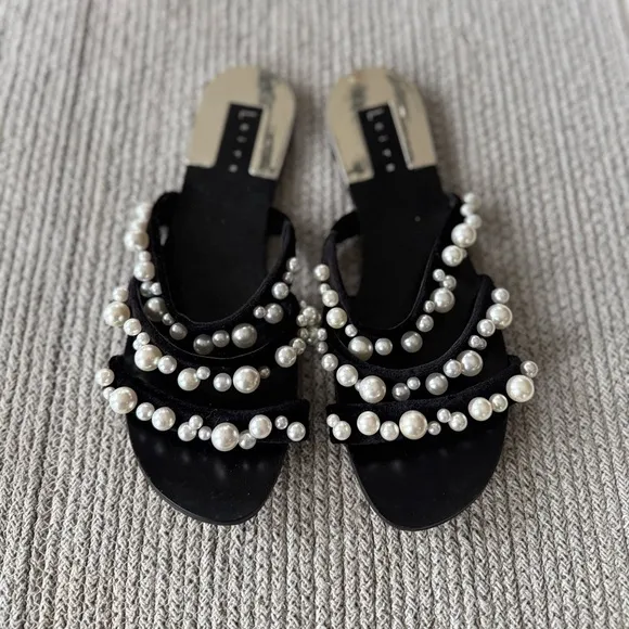 LEITH Black Velvet and Pearl Triple Strap Slide Sandals Size 6.5