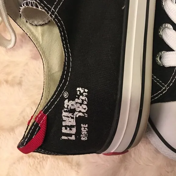 Levi’s Canvas Sneakers Sz 12