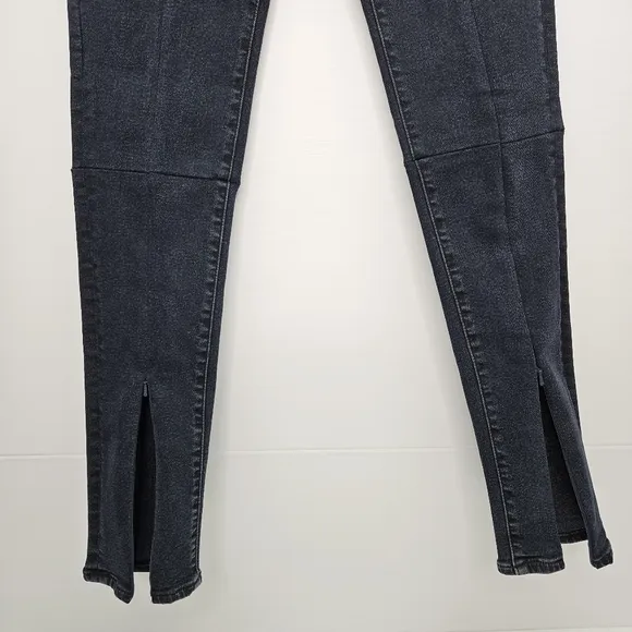 Levis Jeans Made &amp; Crafted Size 27 High Waist Skinny Zippered Leg Dark Wash NWT