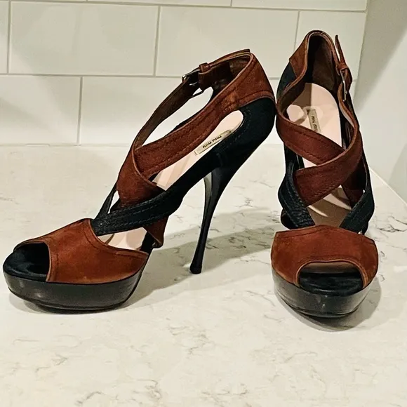 Like New Miu Miu Black &amp; Brown Platform Sandals Size 41