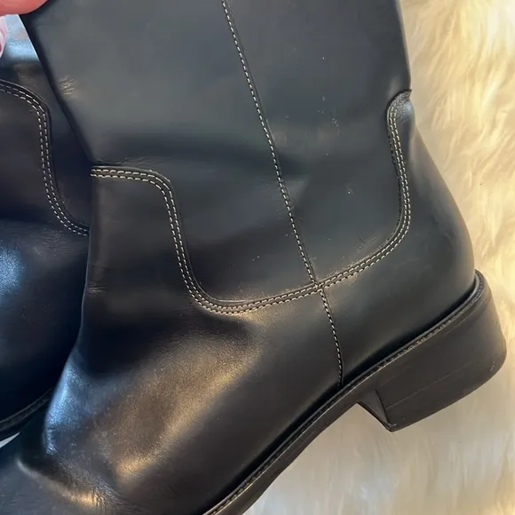 L.L. Bean Women’s British Black Leather Riding Boots
