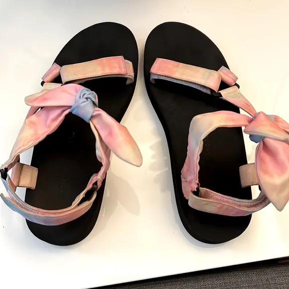Loeffler Randal Maisie Sandals