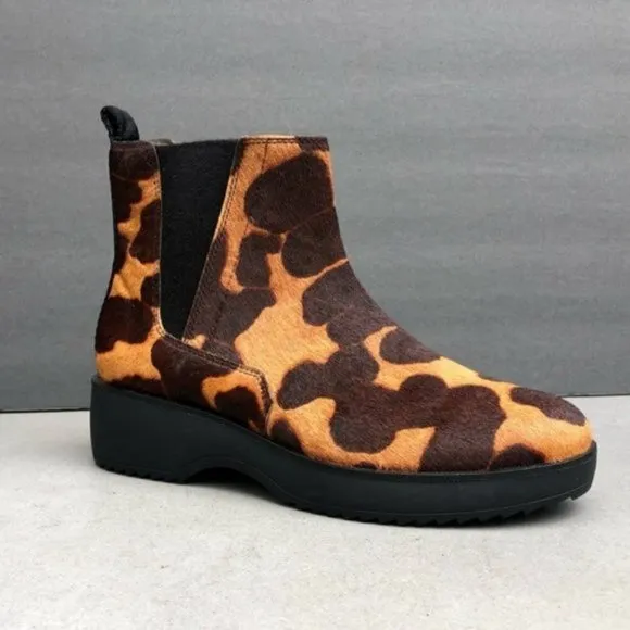 Louise et Cie Zareb Y2K Lug Sole Platform Pull on Construction Ankle Boots 8.5