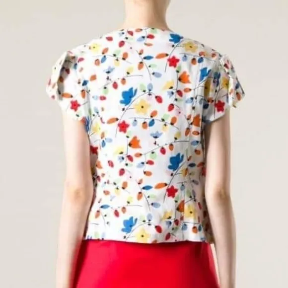 LOVE MOSCHINO short sleeved Zip Jacket Size 6