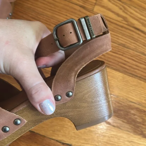 🆕🏷️Lucky Brand Leather Wooden Clog Sandals