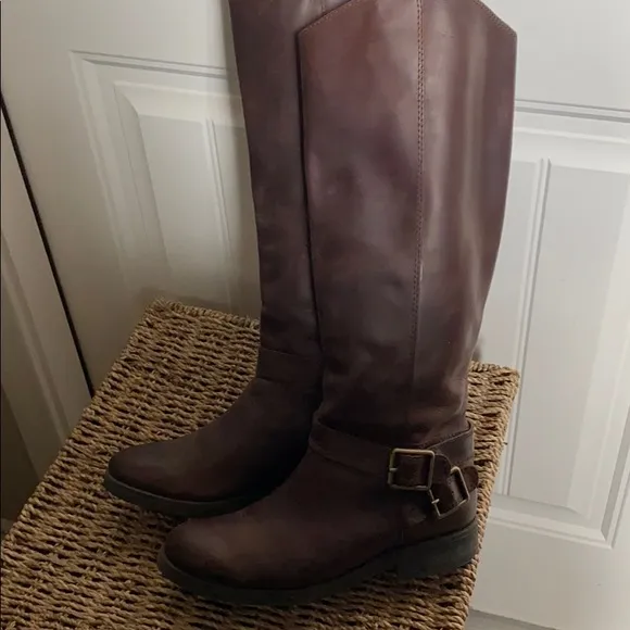 LUCKY BRAND RIDING BOOTS SIZE 7