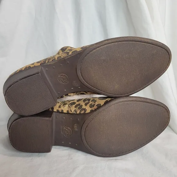 Lucky Brand Women's Basel Leopard Print Block Heel Ankle Booties Size 9.5 NWOT