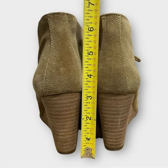 Lucky Brand Yamene Wedge Booties, 8.5. Tan brown Suede Leather lace up boots
