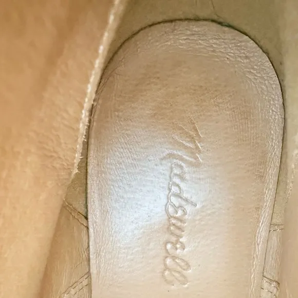 Madewell The Wren Boot in Lace Up Lug Sole Suede Bootie Preppy Gorpcore