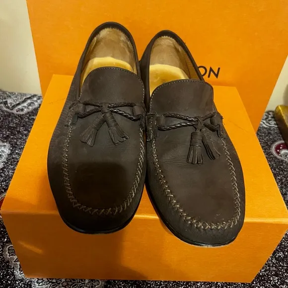 Magnanni Suede Loafers with Tassels - Size 12