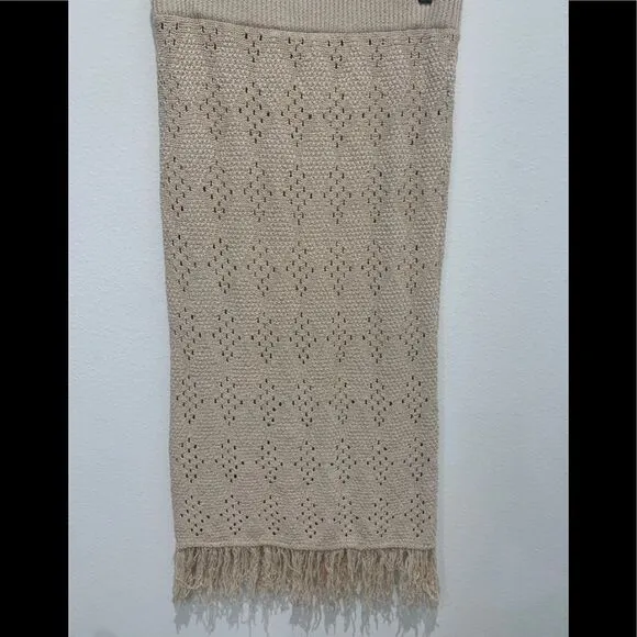 Mango Fringed detail knitted Midi skirt Size L NWT perfect for winter/Spring