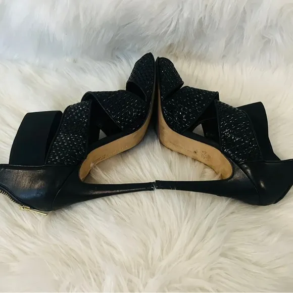 Manolo Blahnik - Black Elastic &amp; Leather Strappy Sandals Handmade In Italy US 8