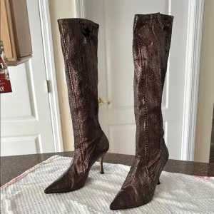 MANOLO BLAHNIK LADIES BRONZE SNAKE TALL HEEL STRETCH BOOTS-9