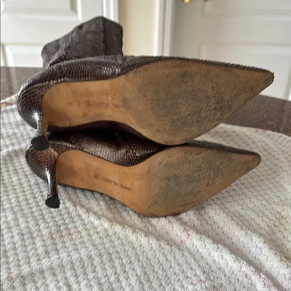 MANOLO BLAHNIK LADIES BRONZE SNAKE TALL HEEL STRETCH BOOTS-9