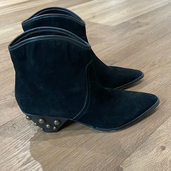 Marc Fisher Rippa Womens Black Suede Gold Studded Ankle Boots Moto Western 8.5