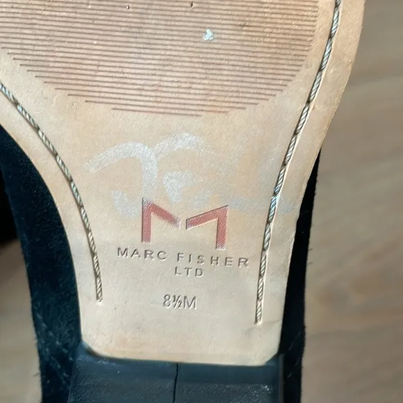 Marc Fisher Rippa Womens Black Suede Gold Studded Ankle Boots Moto Western 8.5