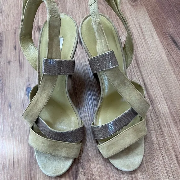 Marc Jacobs leather and suede strappy sandals, size 37 (US 6.5)