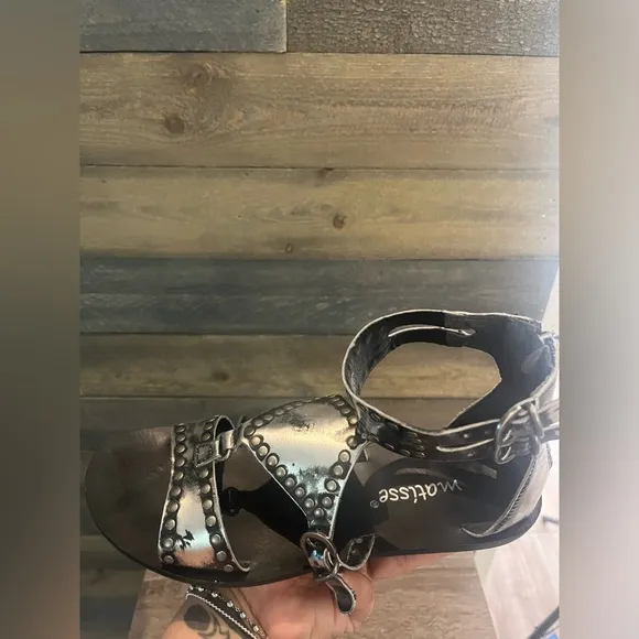 MATISSE ~ Terminator Sandal in Silver Size 7.5