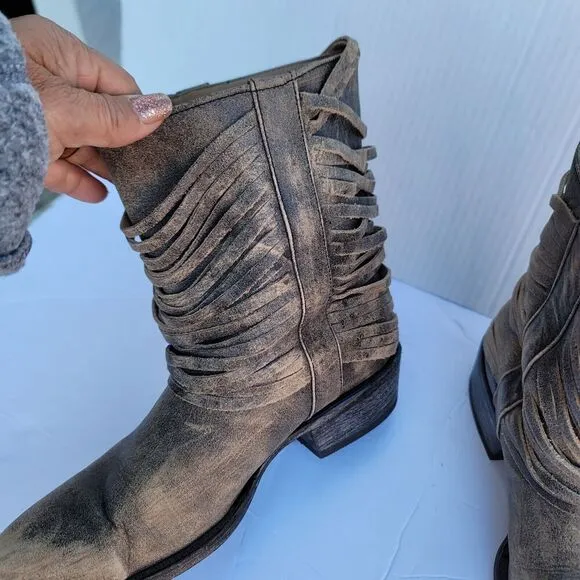 Matisse Western Boots Womens Size 8B Gray Distressed Layered Fringe Calf High