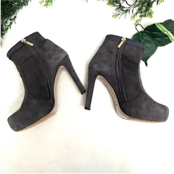 Maxmara stiletto grey suede ankle boots Size 36