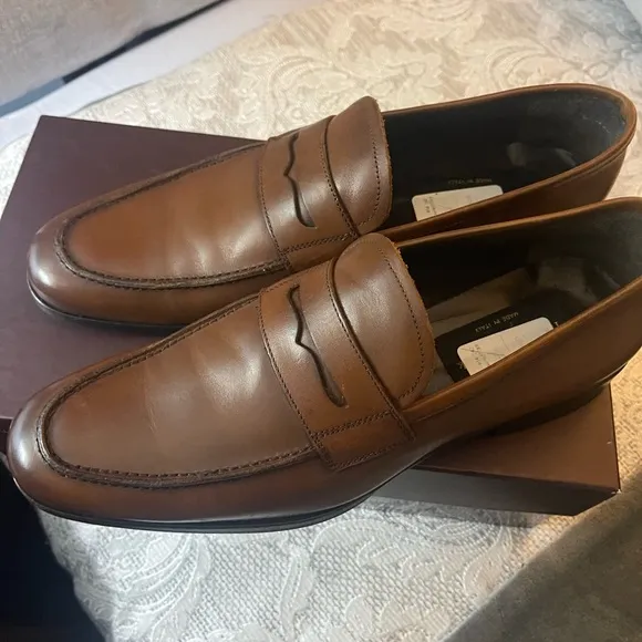 Men loafers