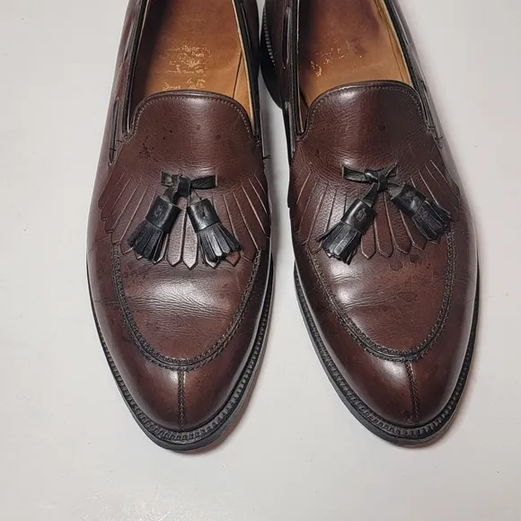 Men's kilt tassels leather Almond Toe loafers Size 11