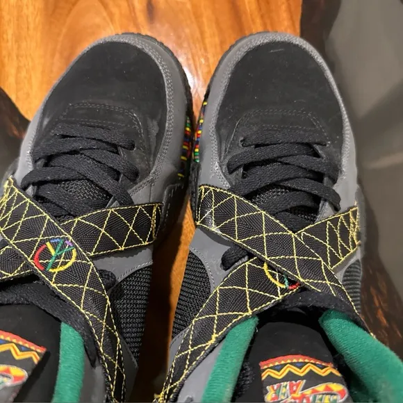 Men's Nike Air Raid Peace Urban Jungle DS Dark Grey Black Red Green Size 13