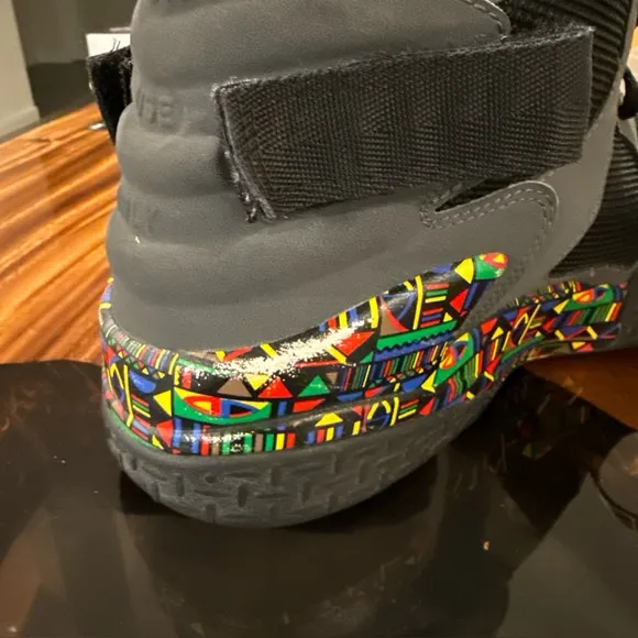 Men's Nike Air Raid Peace Urban Jungle DS Dark Grey Black Red Green Size 13