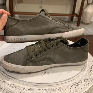 Men’s olive Green canvas diesel sneakers size 11