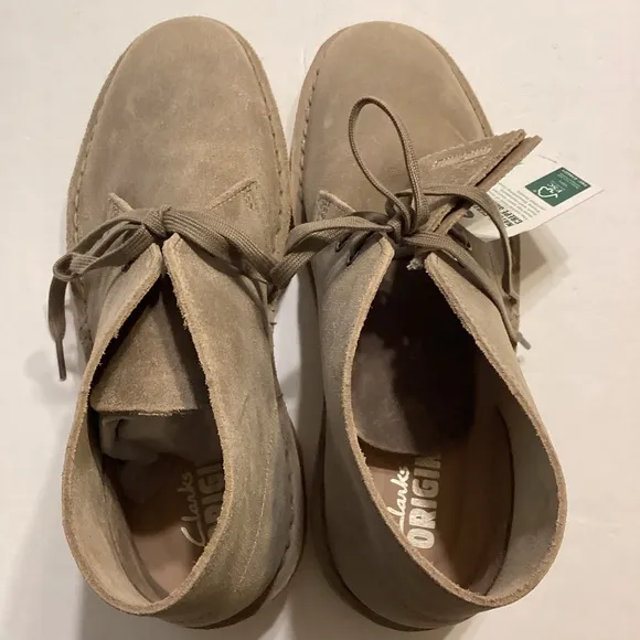 Men's Tan Clark’s Desert Suede Boots