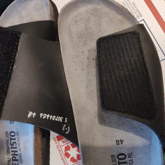 Mephisto Black and Gray Comfort Sandals