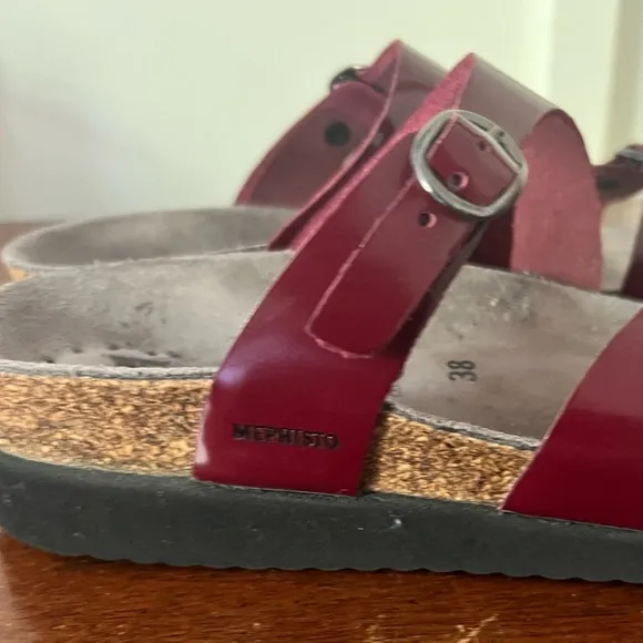 Mephisto Burgundy Strappy Sandals with Buckles size 38 (7)