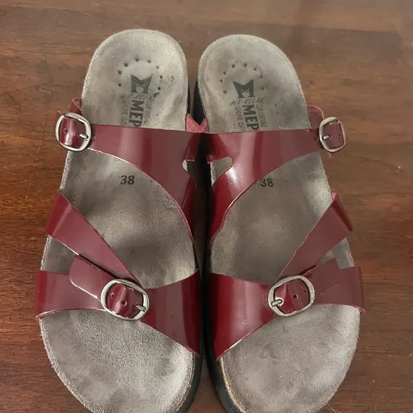 Mephisto Burgundy Strappy Sandals with Buckles size 38 (7)