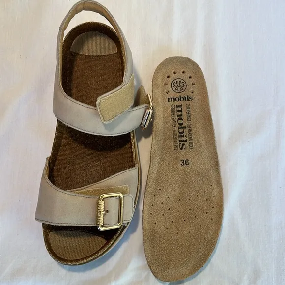 Mephisto Mobils Ergonomic Nude Sandal women’s size Euro size 36 or US size 6