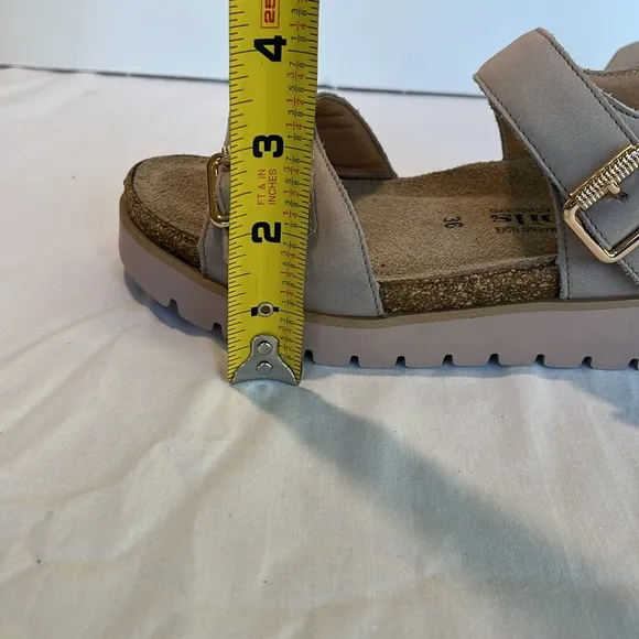 Mephisto Mobils Ergonomic Nude Sandal women’s size Euro size 36 or US size 6