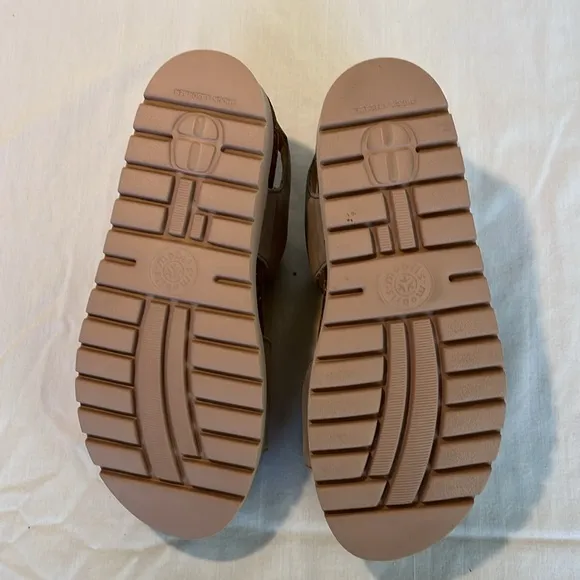 Mephisto Mobils Ergonomic Nude Sandal women’s size Euro size 36 or US size 6