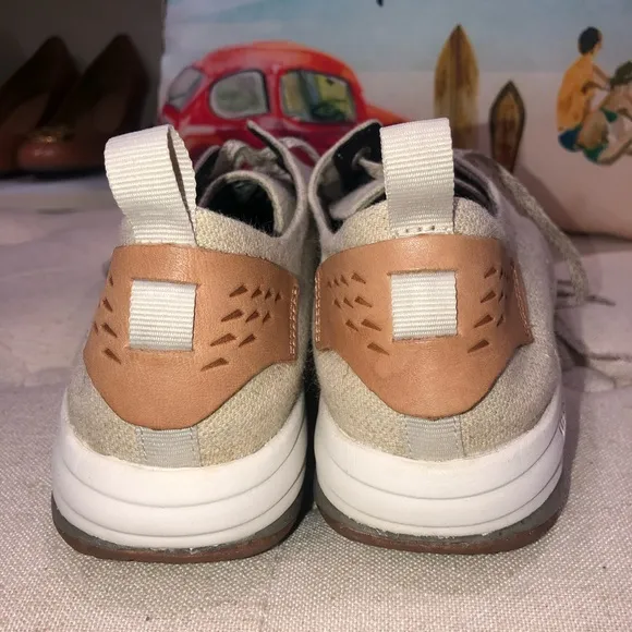 Merrell Gridway Canvas Natural Cream Sneakers Size 9.5 Excellent Condition
