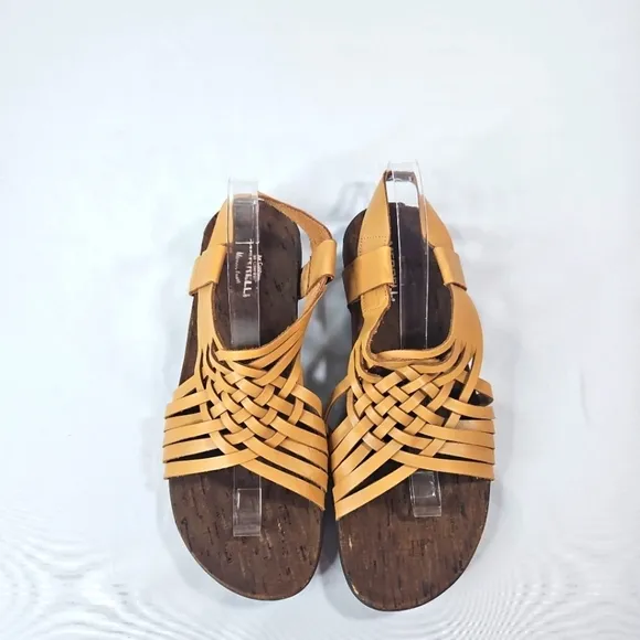 MERRELL Tan Leather Sandals Sz 10