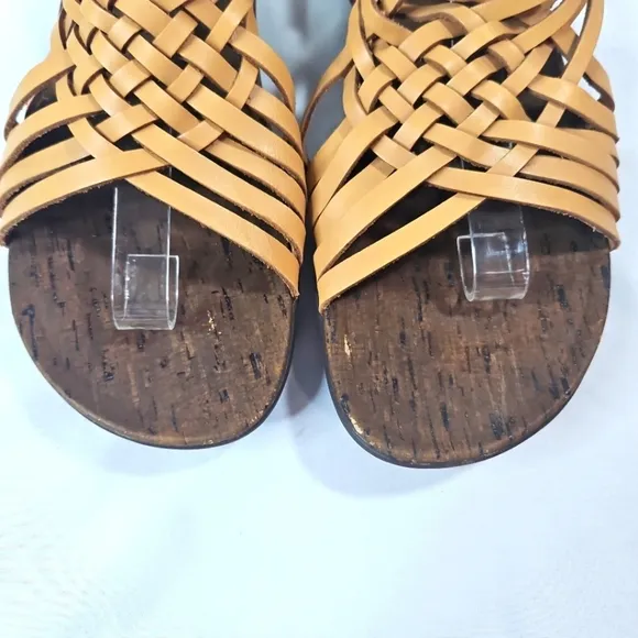 MERRELL Tan Leather Sandals Sz 10