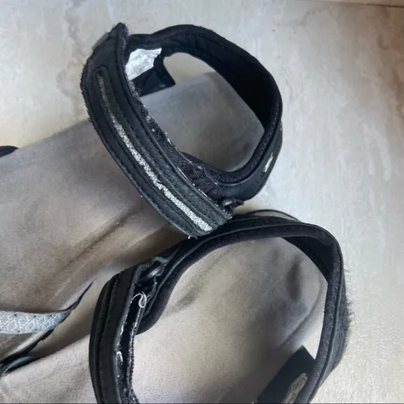 Merrell Terran Cross II Sandals Black Grey sz 7