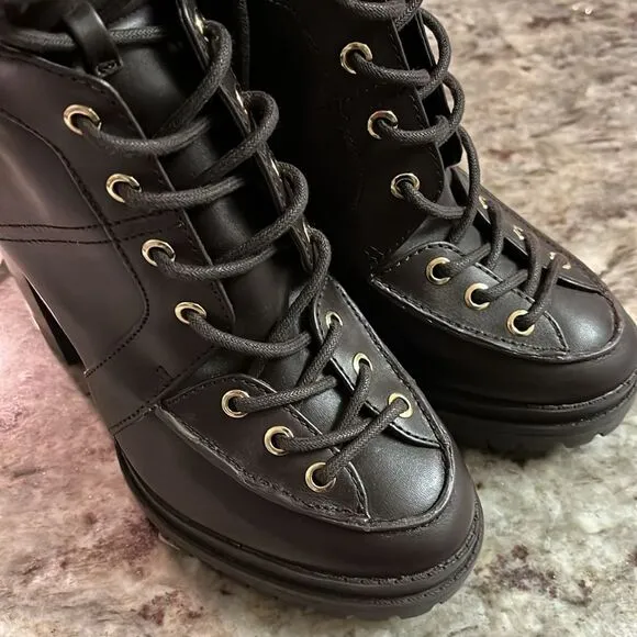 Michael Kors $245 Yvonne Studded Leather Boot Brown Size 6M