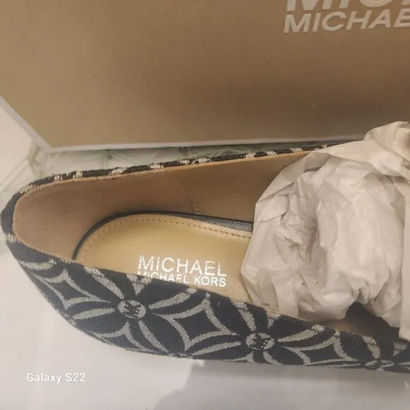 Michael Kors &quot;Rory&quot; Loafers. NIB. Size 6
