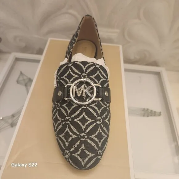 Michael Kors &quot;Rory&quot; Loafers. NIB. Size 6